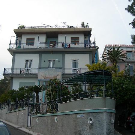 B&B La Nave Неаполь Экстерьер фото